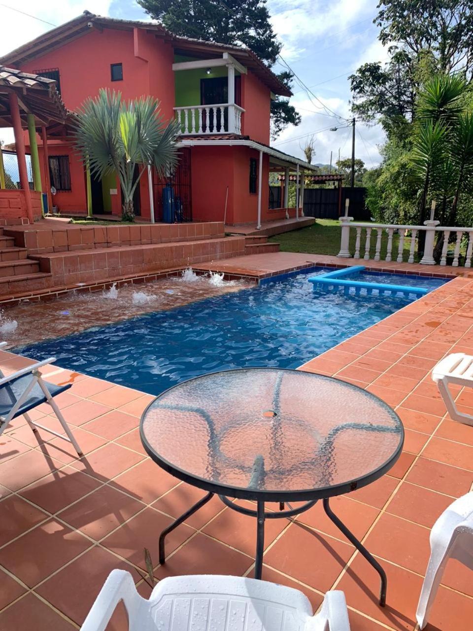 Finca Hotel La Bonita Guatapé エクステリア 写真